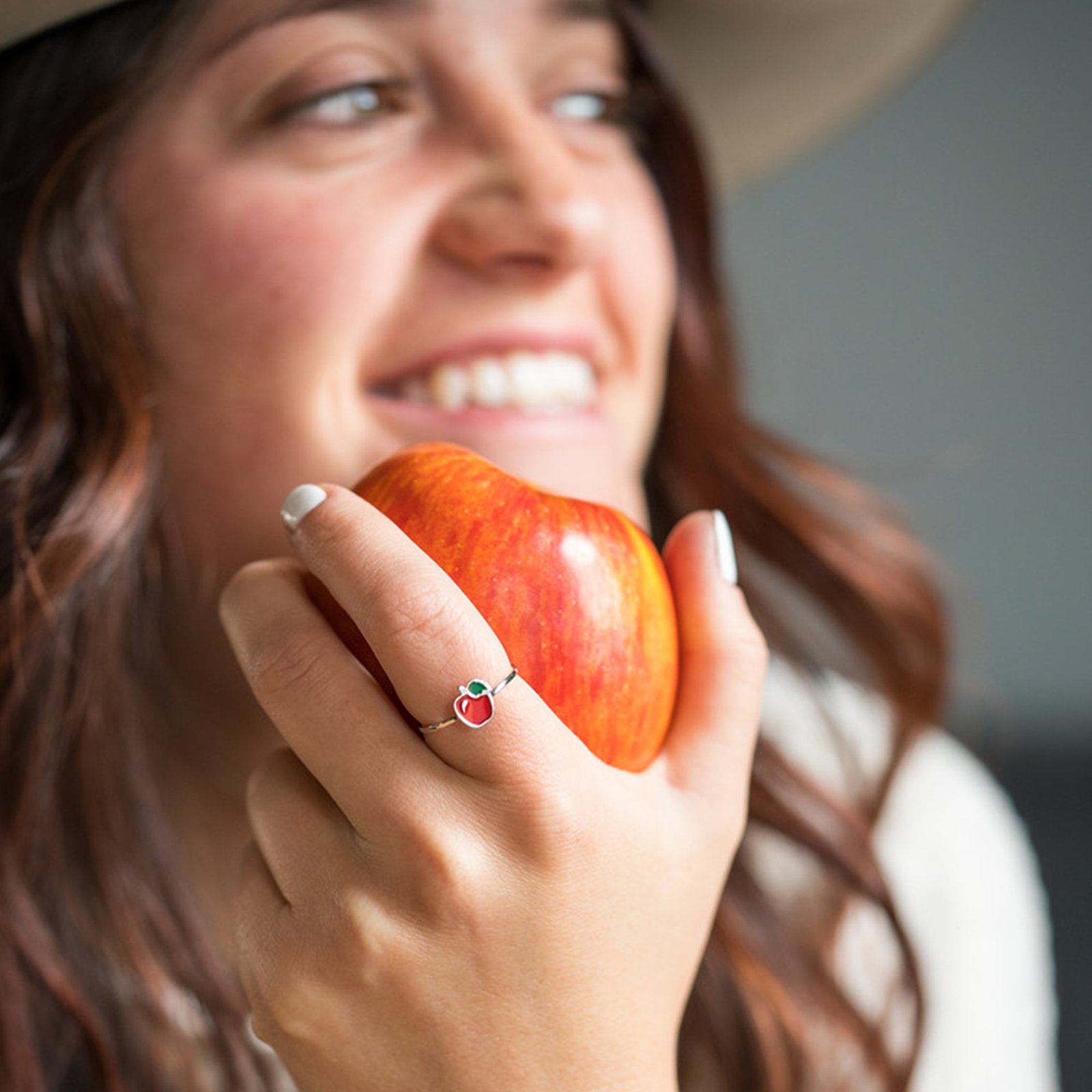 Enamel Apple Ring - Image 2